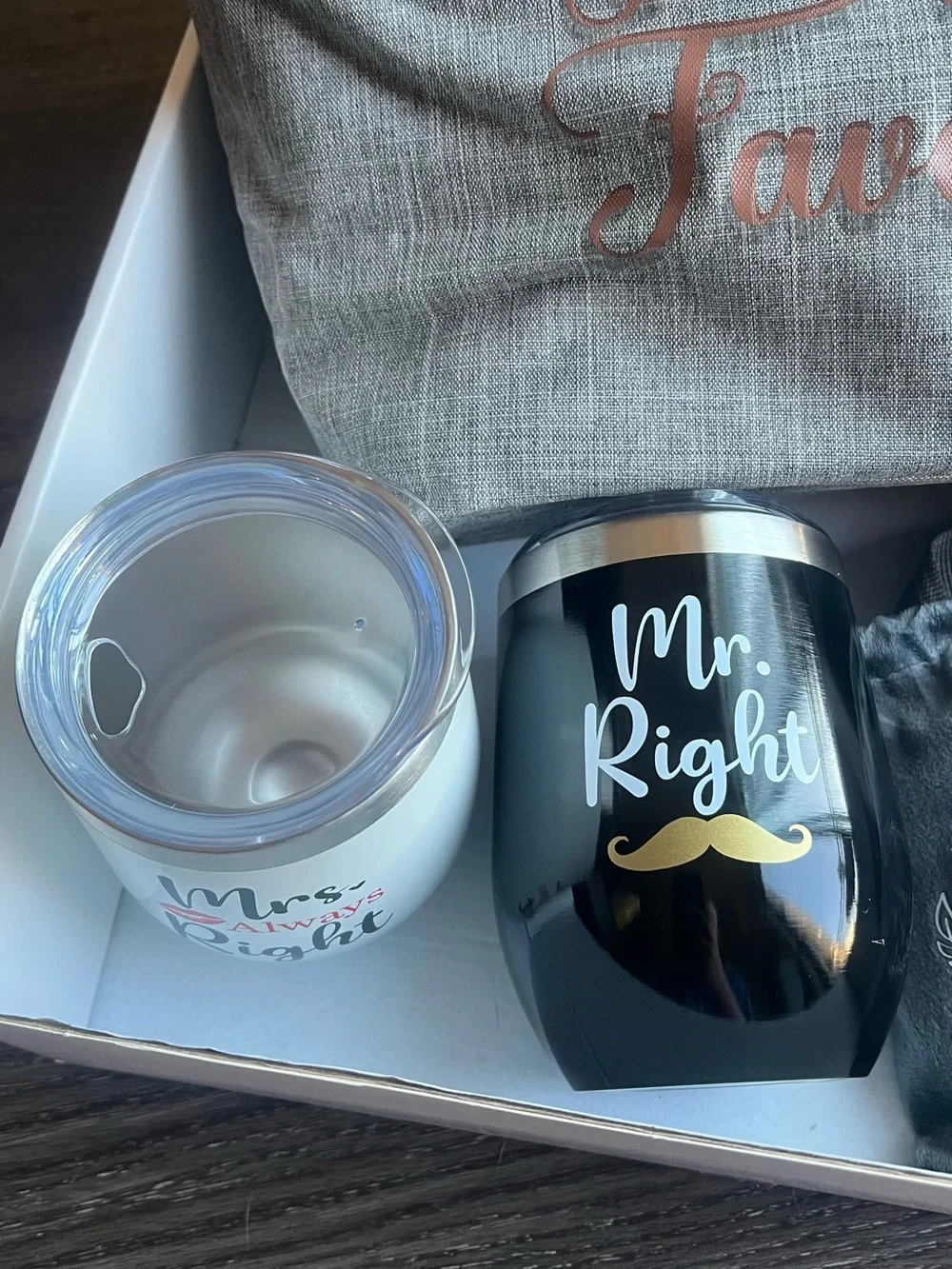 Newlywed travel wine set